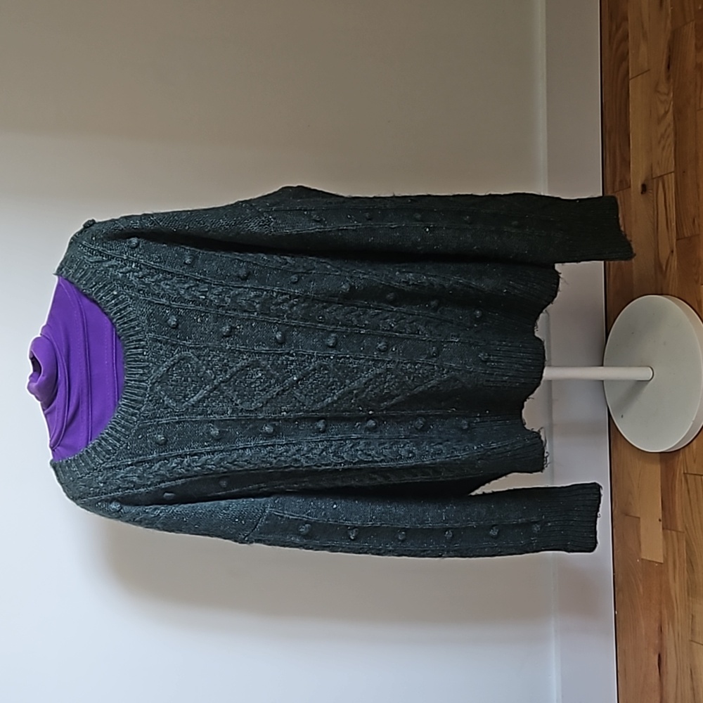 Old navy sweater